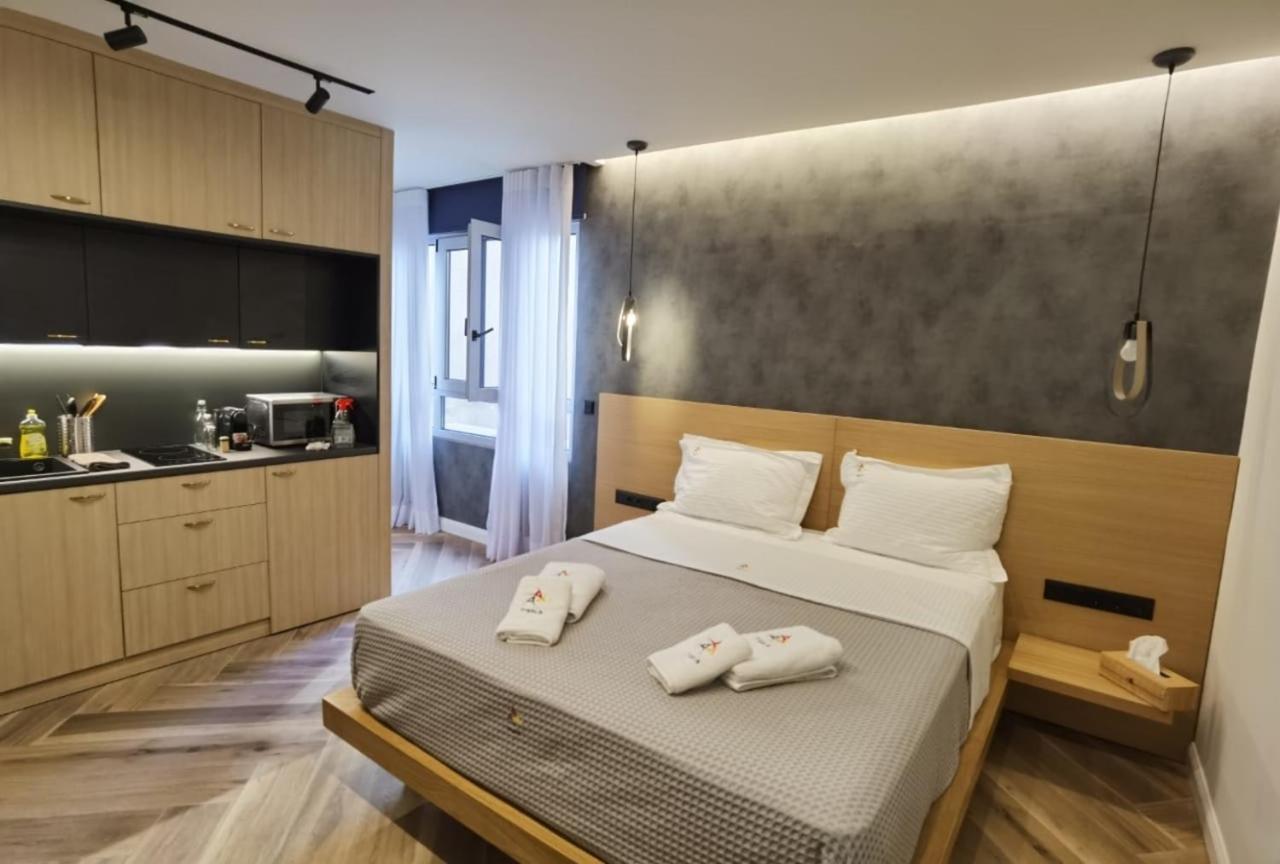 Triple A - Prime Location - Between Monastiraki & Syntagma Square-Free Parking! Athen Eksteriør bilde