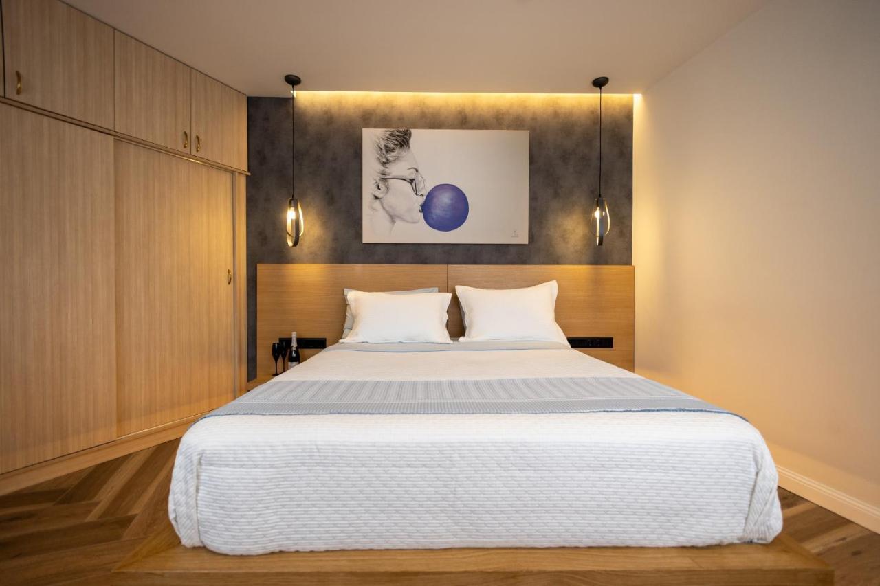 Triple A - Prime Location - Between Monastiraki & Syntagma Square-Free Parking! Athen Eksteriør bilde