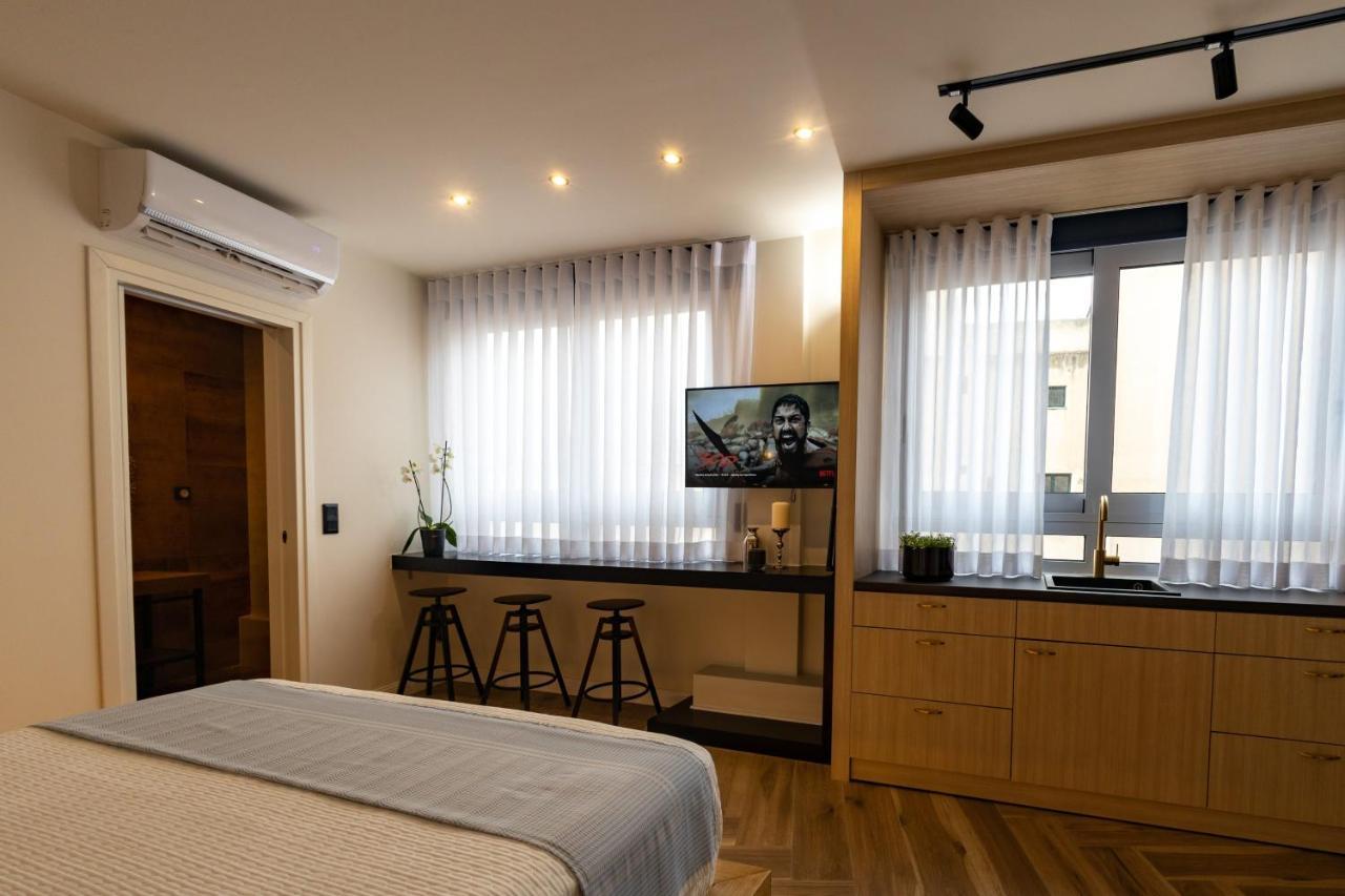 Triple A - Prime Location - Between Monastiraki & Syntagma Square-Free Parking! Athen Eksteriør bilde
