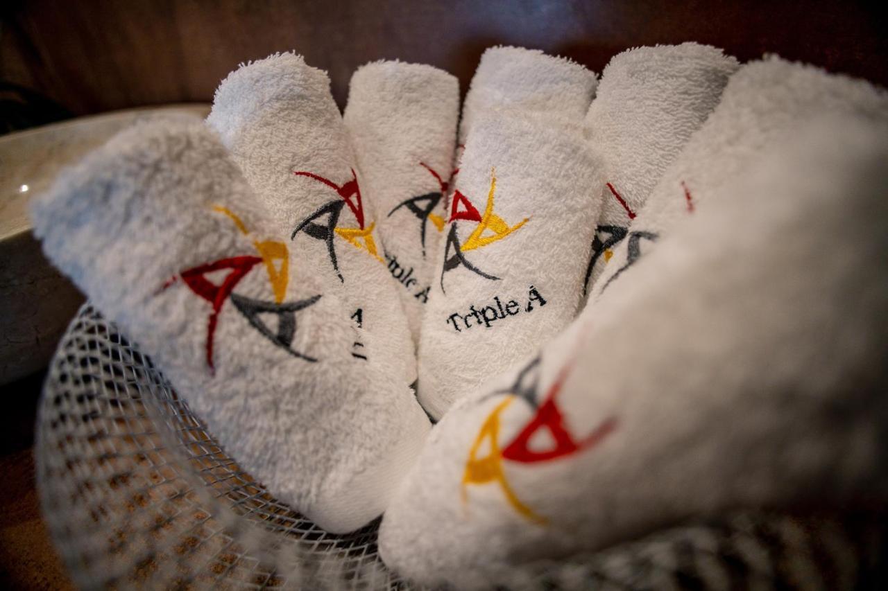 Triple A - Prime Location - Between Monastiraki & Syntagma Square-Free Parking! Athen Eksteriør bilde